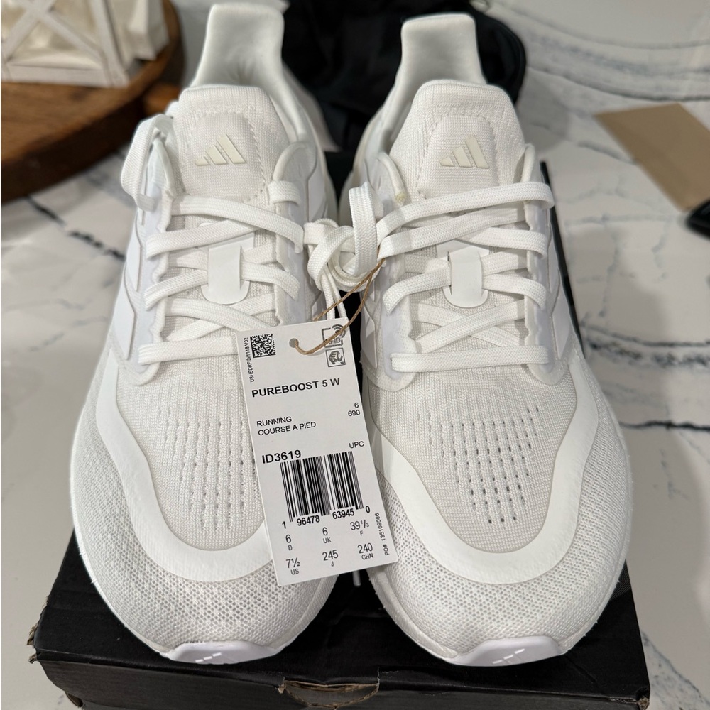 BNWT Adidas Pureboost women’s White sneakers